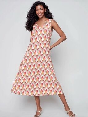 Charlie B Sleeveless Chevron Midi Dress in Coral & Cream Size Large